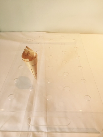 perspex-clear-small-hole-cone